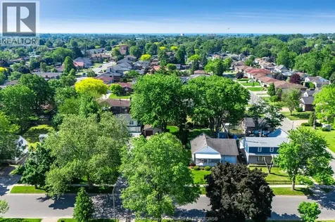 102 Marlborough Street East Leamington ON N8H 1X3