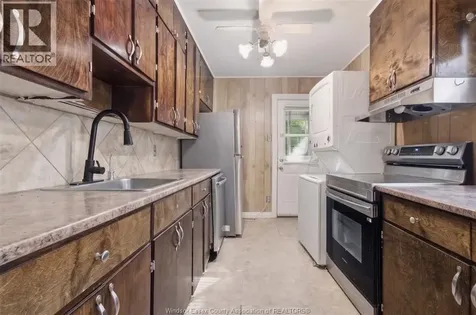 2215 Forest Avenue Windsor ON N8W 2G7