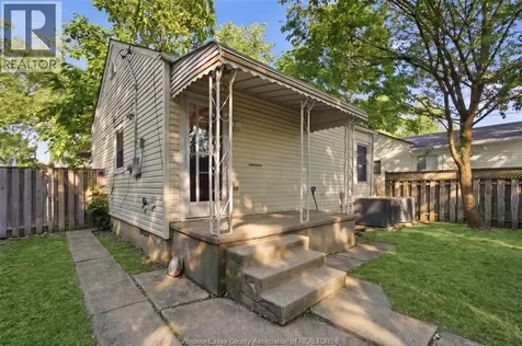 2215 Forest Avenue Windsor ON N8W 2G7