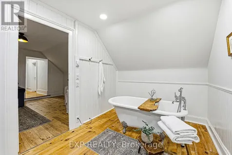 7823 Bickle Hill Road Hamilton Township ON K9A 4J7