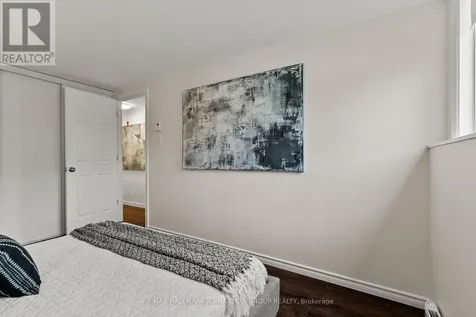 6532 Bilberry Drive Ottawa ON K1C 4N9