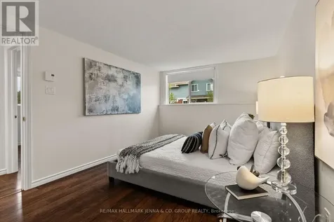 6532 Bilberry Drive Ottawa ON K1C 4N9