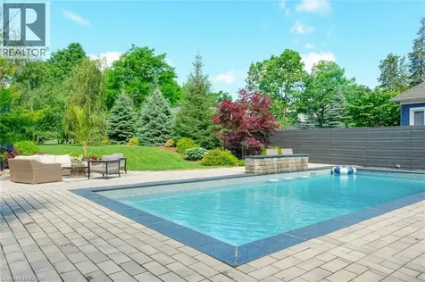 18 Brant Road North Cambridge ON N1S 2W1