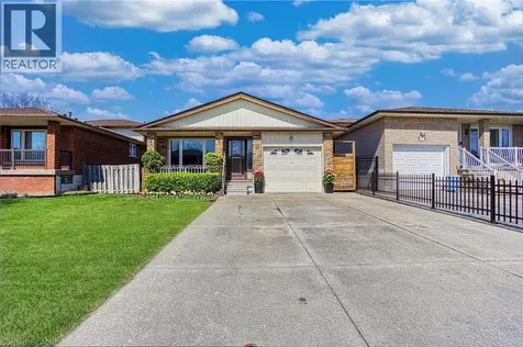 4 Colgate Court Hamilton ON L9C 6Z6