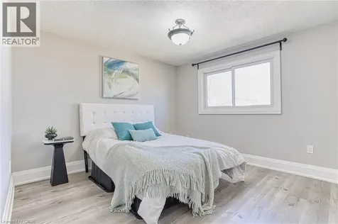 4 Colgate Court Hamilton ON L9C 6Z6