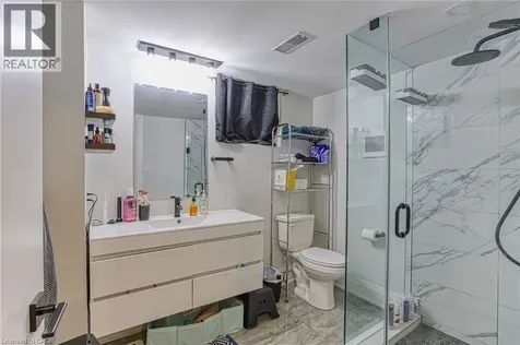 4 Colgate Court Hamilton ON L9C 6Z6