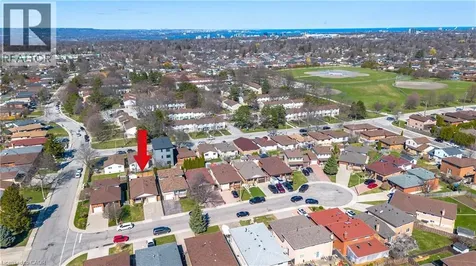 4 Colgate Court Hamilton ON L9C 6Z6