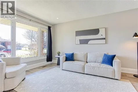 4 Colgate Court Hamilton ON L9C 6Z6