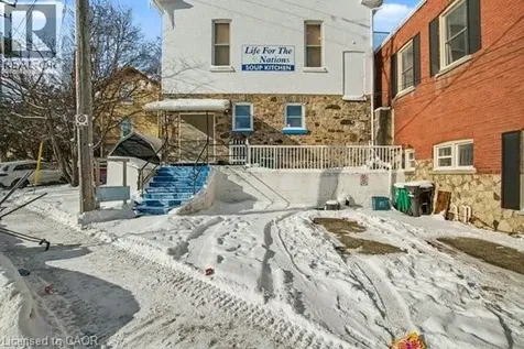 37 Wellington Street Cambridge ON N1R 3Y6