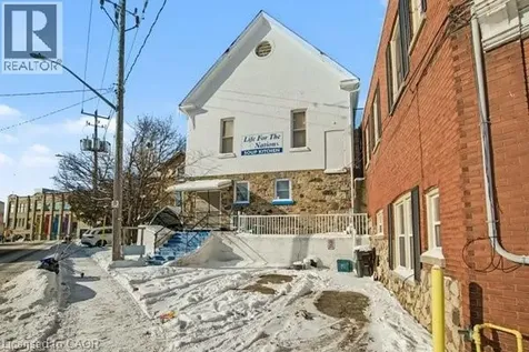 37 Wellington Street Cambridge ON N1R 3Y6