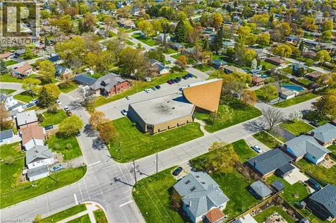 34 Norman Street Brantford ON N3R 2Y1