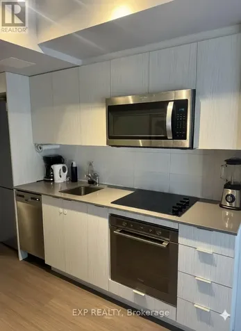 105 Champagne Avenue South Ottawa ON K1S 5T5