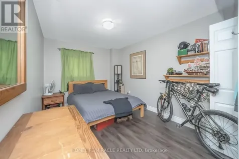 30 Emeny Lane Guelph (kortright East) ON N1L 0H3