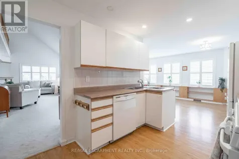 195 Silverbirch Boulevard Hamilton ON L0R 1W0