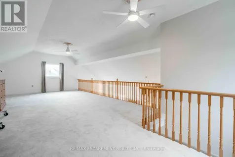 195 Silverbirch Boulevard Hamilton ON L0R 1W0