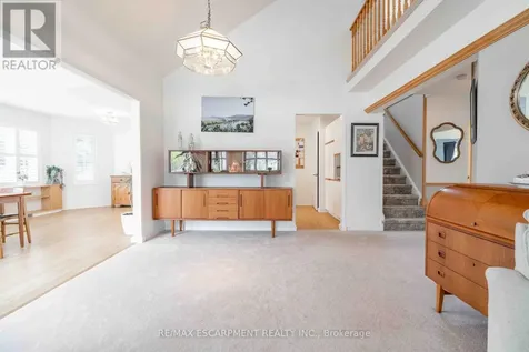 195 Silverbirch Boulevard Hamilton ON L0R 1W0