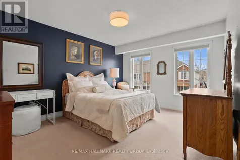 243 Gladeview Private Ottawa ON K1T 4A7