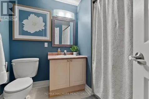 243 Gladeview Private Ottawa ON K1T 4A7