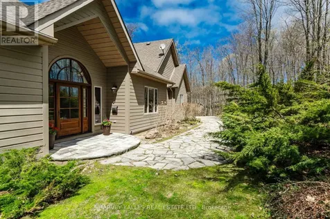 20 Nippissing Ridge Road Tiny ON L9M 0T8