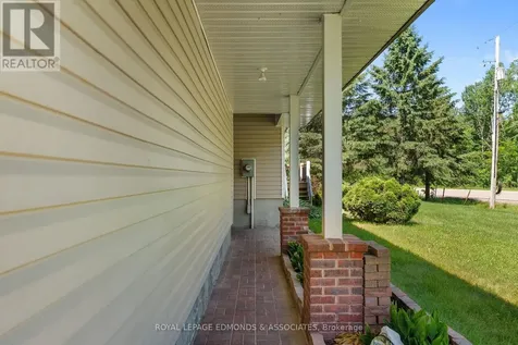 1523 Barron Canyon Road Petawawa ON K8A 6W7