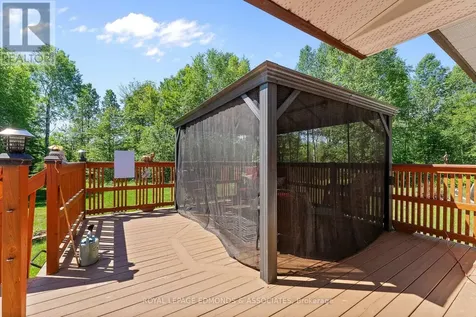 1523 Barron Canyon Road Petawawa ON K8A 6W7