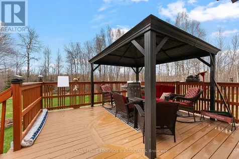 1523 Barron Canyon Road Petawawa ON K8A 6W7