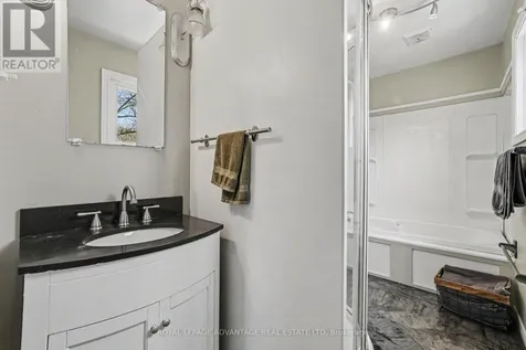 5 Tower Road Rideau Lakes ON K0G 1L0