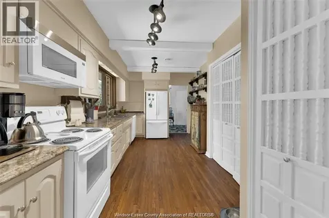11830 Riverside Drive East Windsor ON N8P 1A6