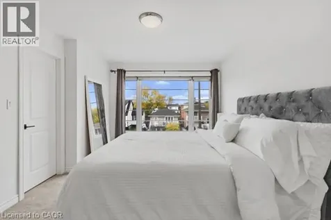 37 Delena Avenue South Hamilton ON L8H 1B7