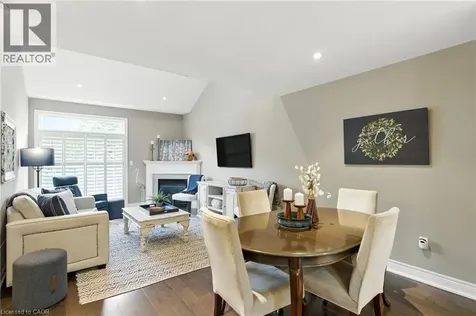 4 Burgundy Grove Ancaster ON L9K 0E7