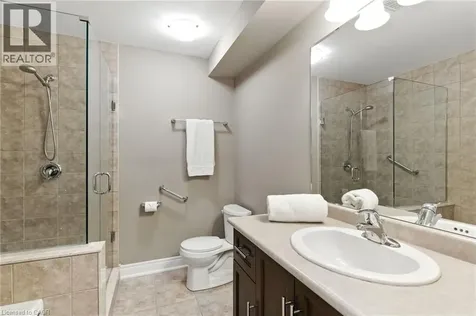 4 Burgundy Grove Ancaster ON L9K 0E7