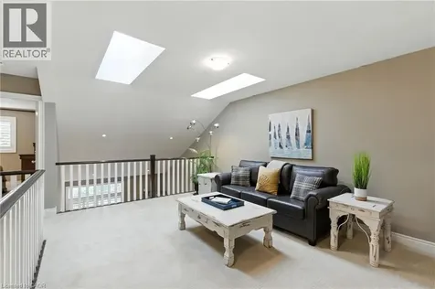 4 Burgundy Grove Ancaster ON L9K 0E7
