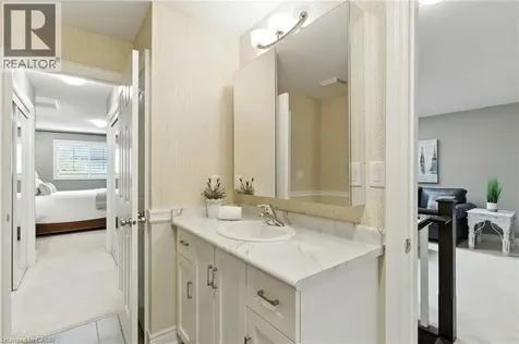 4 Burgundy Grove Ancaster ON L9K 0E7