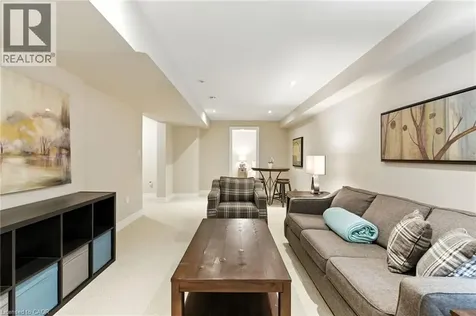 4 Burgundy Grove Ancaster ON L9K 0E7