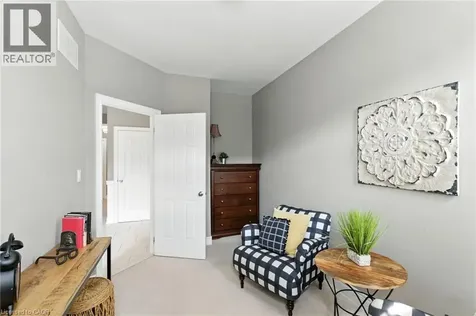 4 Burgundy Grove Ancaster ON L9K 0E7