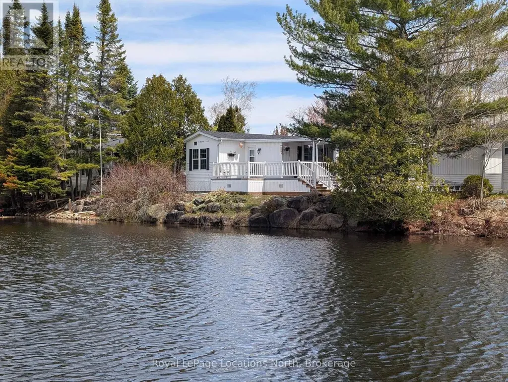 20 Topaz Street West Wasaga Beach ON L9Z 1X7