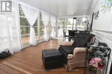 20 Topaz Street West Wasaga Beach ON L9Z 1X7