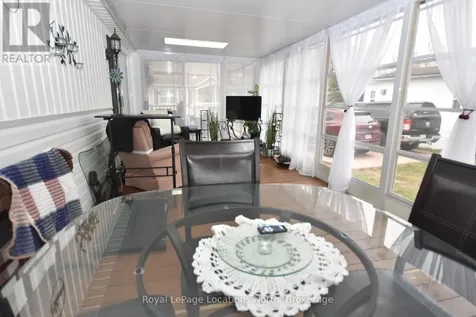 20 Topaz Street West Wasaga Beach ON L9Z 1X7