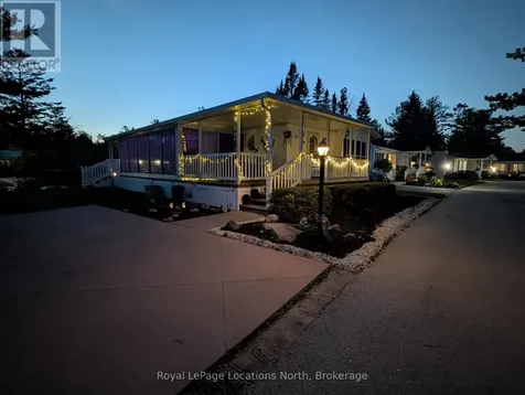 20 Topaz Street West Wasaga Beach ON L9Z 1X7