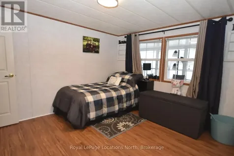 20 Topaz Street West Wasaga Beach ON L9Z 1X7