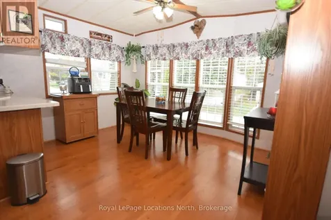 20 Topaz Street West Wasaga Beach ON L9Z 1X7