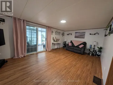 20 Topaz Street West Wasaga Beach ON L9Z 1X7