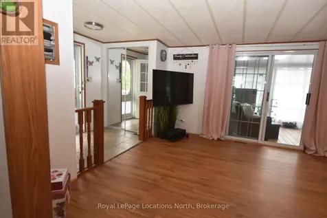 20 Topaz Street West Wasaga Beach ON L9Z 1X7