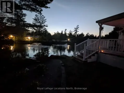 20 Topaz Street West Wasaga Beach ON L9Z 1X7