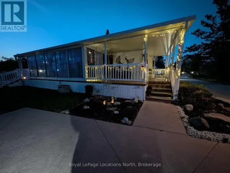 20 Topaz Street West Wasaga Beach ON L9Z 1X7
