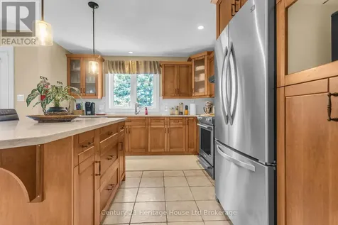 7 Lyndale Road Tillsonburg ON N4G 5V9