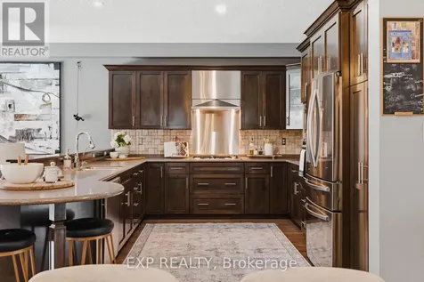 631 Woodlawn Place Waterloo ON N2T 0A1