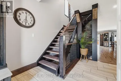 631 Woodlawn Place Waterloo ON N2T 0A1