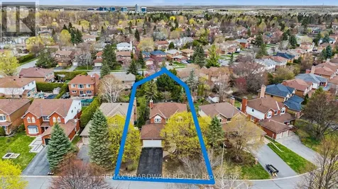 42 Slade Crescent Ottawa ON K2K 2K9