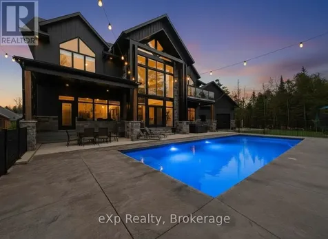 36 Lakeside Woods Crescent Saugeen Shores ON N0H 2C6